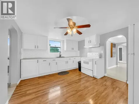 2724 Pillette Road Windsor ON N8T 1R1