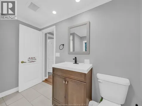 2724 Pillette Road Windsor ON N8T 1R1