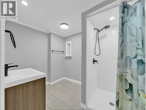 2724 Pillette Road Windsor ON N8T 1R1