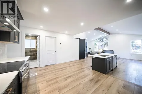 17 Flynn Avenue Cambridge ON N3C 2T8