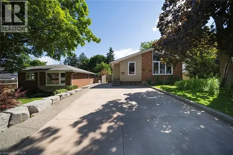 17 Flynn Avenue Cambridge ON N3C 2T8