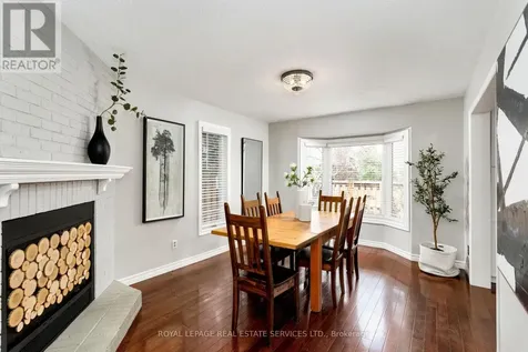2006 Glenada Crescent Oakville (wc Wedgewood Creek) ON L6H 5R9