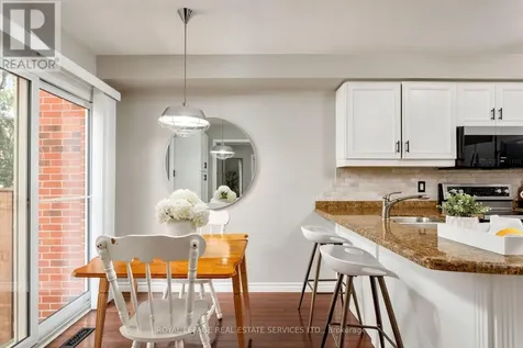 2006 Glenada Crescent Oakville (wc Wedgewood Creek) ON L6H 5R9
