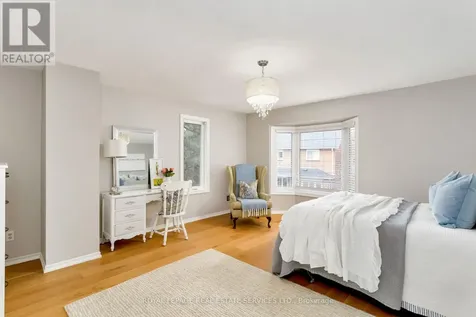 2006 Glenada Crescent Oakville (wc Wedgewood Creek) ON L6H 5R9