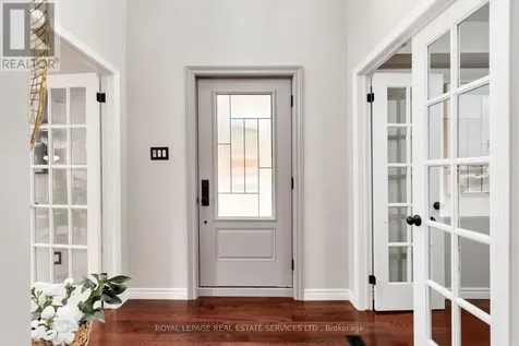 2006 Glenada Crescent Oakville (wc Wedgewood Creek) ON L6H 5R9