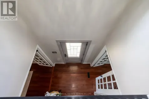 2006 Glenada Crescent Oakville (wc Wedgewood Creek) ON L6H 5R9