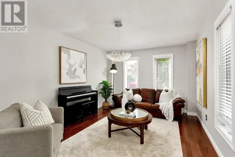 2006 Glenada Crescent Oakville (wc Wedgewood Creek) ON L6H 5R9