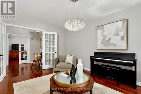 2006 Glenada Crescent Oakville (wc Wedgewood Creek) ON L6H 5R9