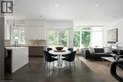 1025 Bridge Road Oakville ON L6L 2B4