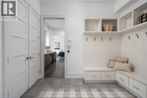 1025 Bridge Road Oakville ON L6L 2B4