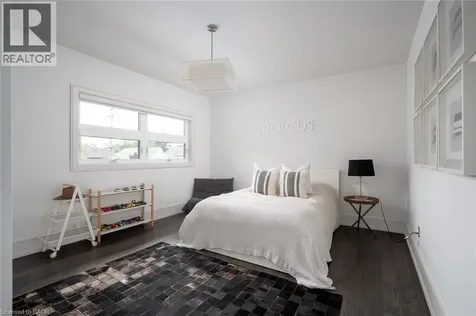 1025 Bridge Road Oakville ON L6L 2B4
