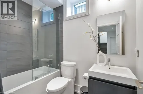 1025 Bridge Road Oakville ON L6L 2B4