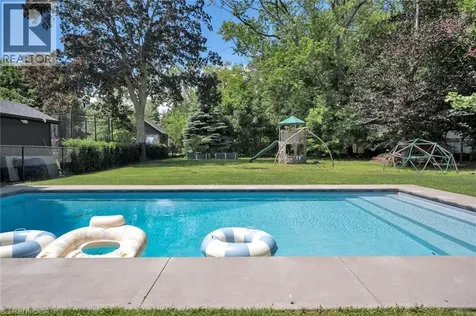 1025 Bridge Road Oakville ON L6L 2B4