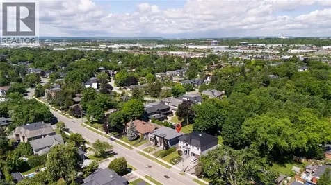1025 Bridge Road Oakville ON L6L 2B4