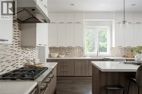 1025 Bridge Road Oakville ON L6L 2B4