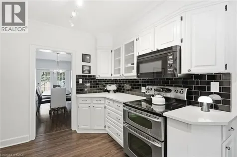 225 St. Paul Street Burlington ON L7R 4G9