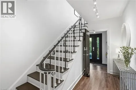 225 St. Paul Street Burlington ON L7R 4G9
