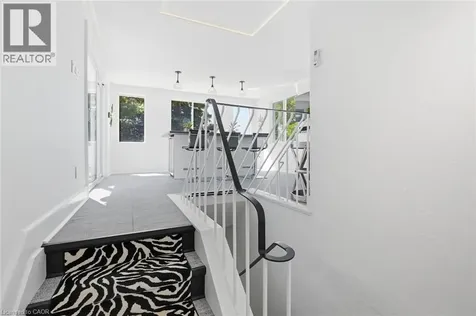 225 St. Paul Street Burlington ON L7R 4G9