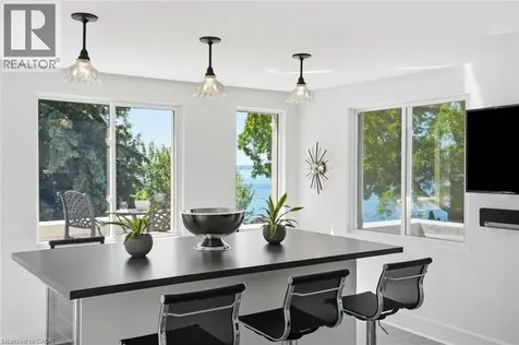 225 St. Paul Street Burlington ON L7R 4G9