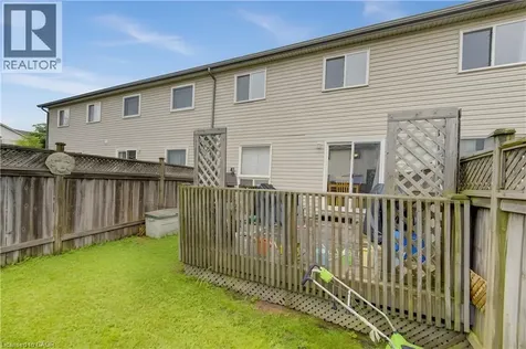 60 Foxglove Crescent Kitchener ON N2E 3Y7