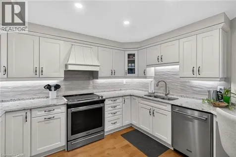 5070 Pinedale Avenue Burlington ON L7L 5V6