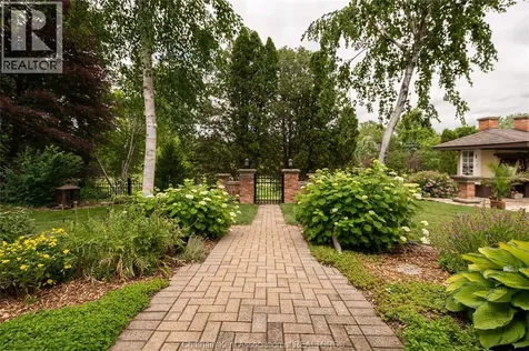 11 Algonquian Drive Chatham ON N7M 5Y2
