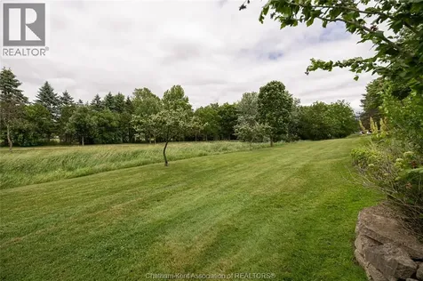 11 Algonquian Drive Chatham ON N7M 5Y2