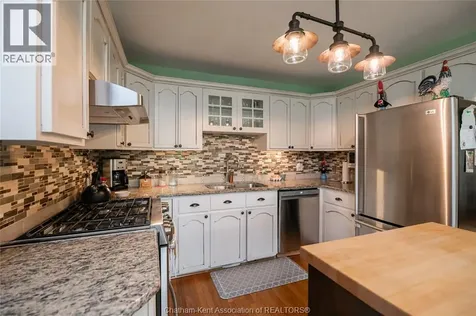 11 Algonquian Drive Chatham ON N7M 5Y2