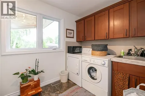 11 Algonquian Drive Chatham ON N7M 5Y2
