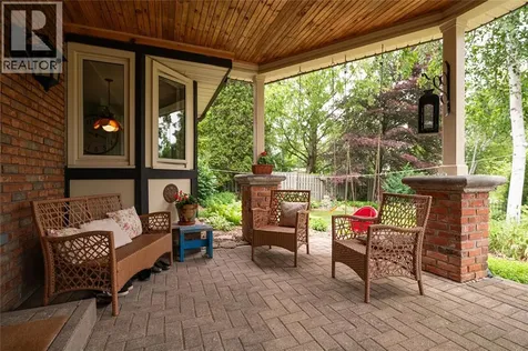 11 Algonquian Drive Chatham ON N7M 5Y2