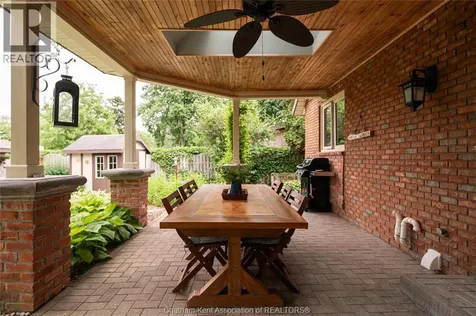 11 Algonquian Drive Chatham ON N7M 5Y2