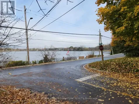 5749 Lakeshore Road Whitchurch-stouffville ON L4A 7X3