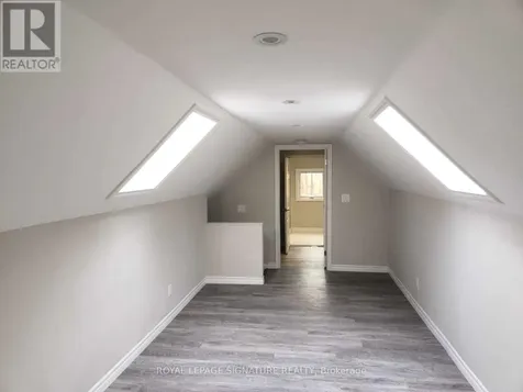 5749 Lakeshore Road Whitchurch-stouffville ON L4A 7X3