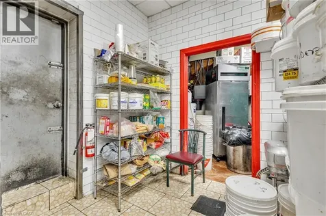 155 Highland Road East Kitchener ON N2M 3W1