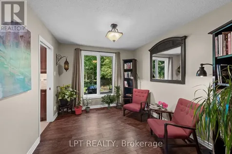 38 Glendenning Drive Ottawa ON K2H 7Y9