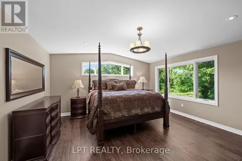 38 Glendenning Drive Ottawa ON K2H 7Y9