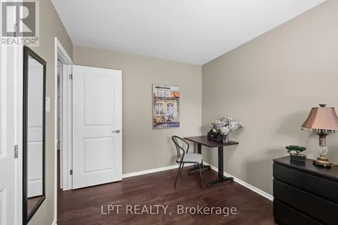 38 Glendenning Drive Ottawa ON K2H 7Y9