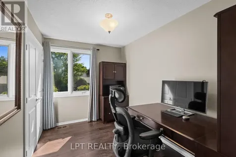 38 Glendenning Drive Ottawa ON K2H 7Y9