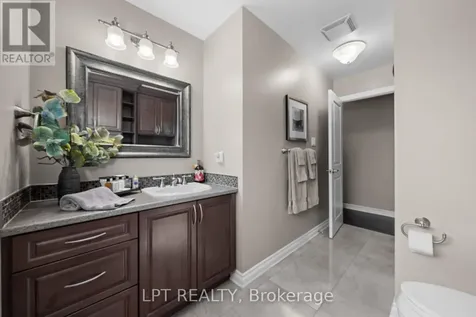 38 Glendenning Drive Ottawa ON K2H 7Y9