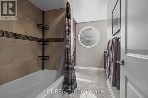 38 Glendenning Drive Ottawa ON K2H 7Y9