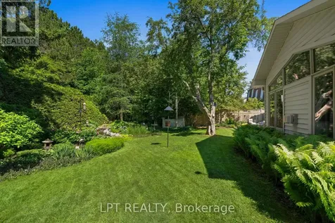 38 Glendenning Drive Ottawa ON K2H 7Y9