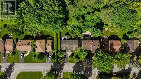 38 Glendenning Drive Ottawa ON K2H 7Y9