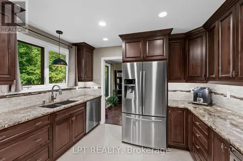 38 Glendenning Drive Ottawa ON K2H 7Y9