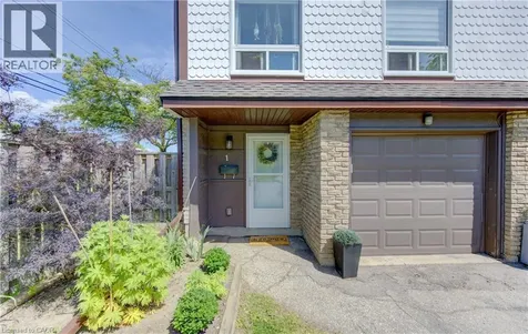 80 Old Country Drive Kitchener ON N2E 2E5