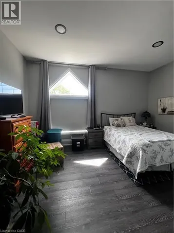 71 Wilson Street East Ancaster ON L9G 2B3