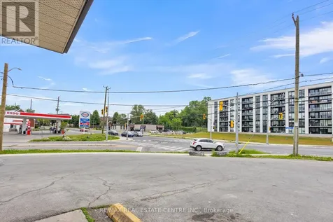 155 Highland Road East Kitchener ON N2M 3W1