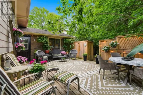 28 Nuthatch Place Cambridge ON N3C 3A6