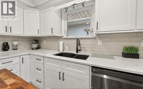 385 Centennial Tecumseh ON N8N 2P1