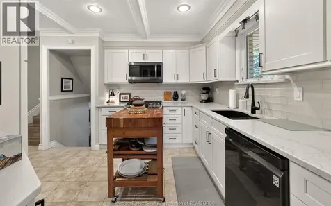 385 Centennial Tecumseh ON N8N 2P1