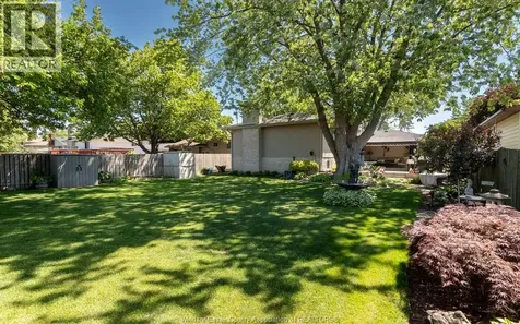 385 Centennial Tecumseh ON N8N 2P1